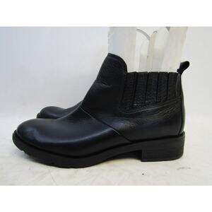 SOFFT Womens Size 7.5 M Black Leather Chelsea Ankle Fashion Boots Bootie